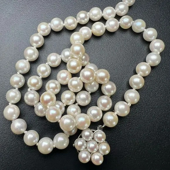14k wht gold white Akoya pearl 16” choker necklace w/flower clasp, appraised